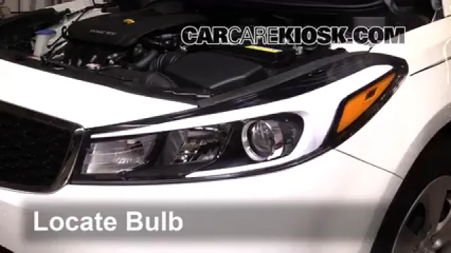 2017 Kia Forte LX 2.0L 4 Cyl. Éclairage Feux de route (remplacer l'ampoule)
